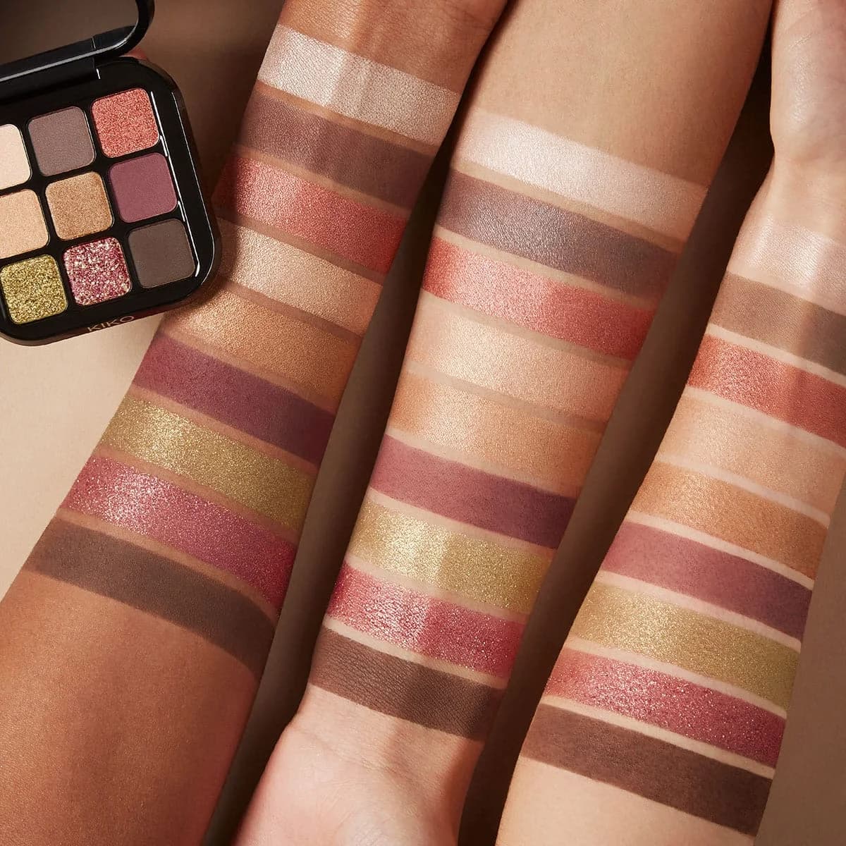 Paleta com 9 Sombras de Diferentes Acabamentos